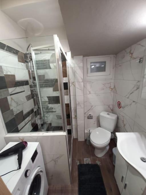 Kassandrou Deluxe Apartment Szaloniki Kültér fotó