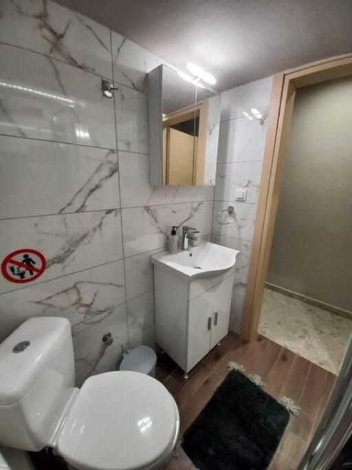 Kassandrou Deluxe Apartment Szaloniki Kültér fotó